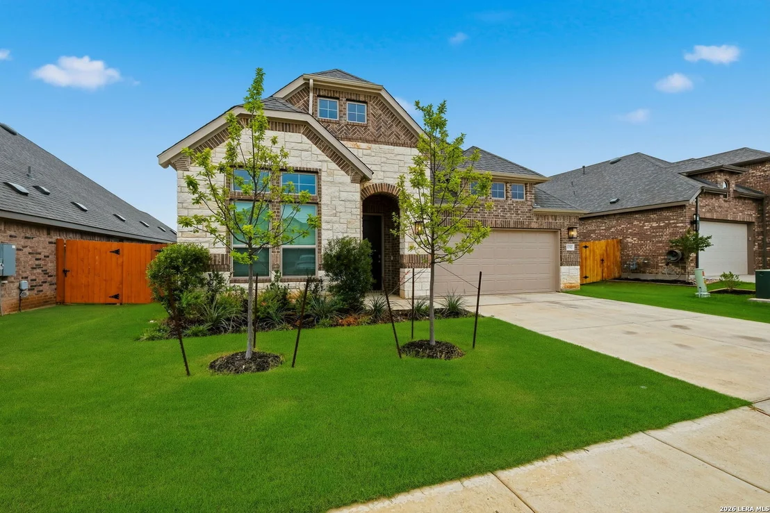 Photo of 1752 Heritage Maples