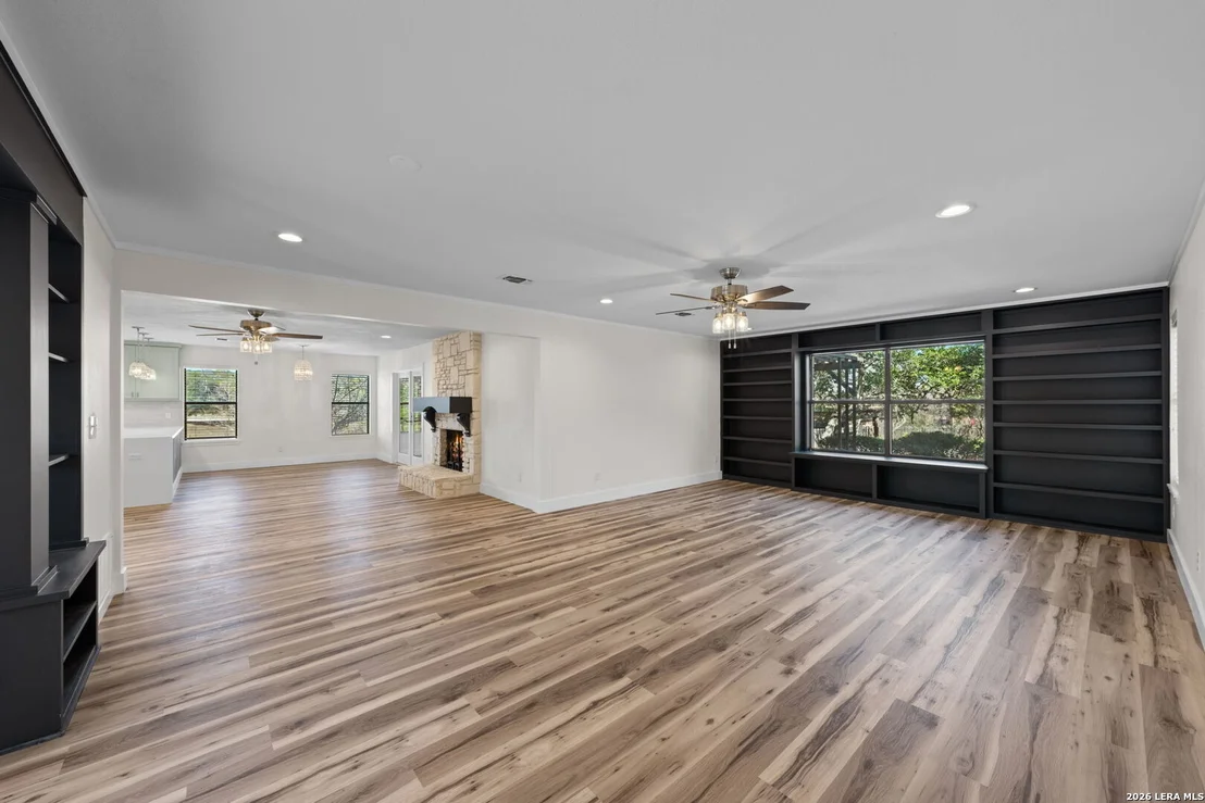Photo of 100 Riverhill Blvd