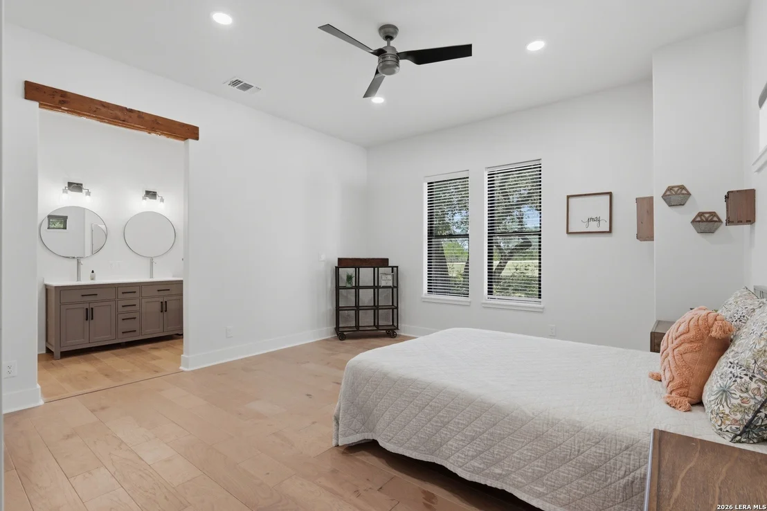 Photo of 231 River Bend Place