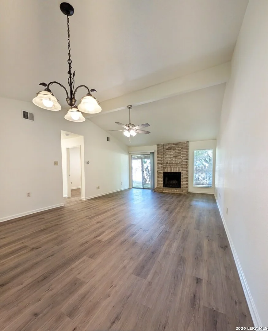 Photo of 4414 Knollmanor