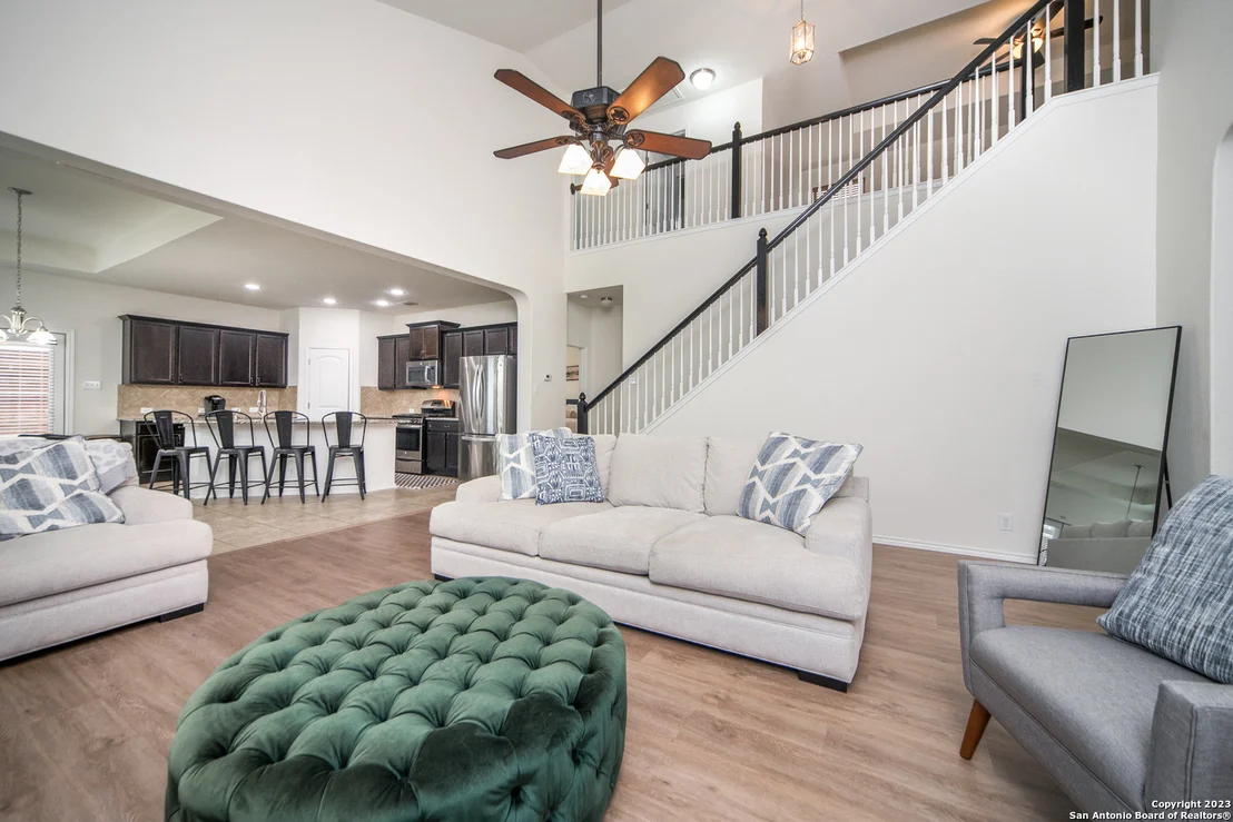 Photo of 120 JOLIE CIR