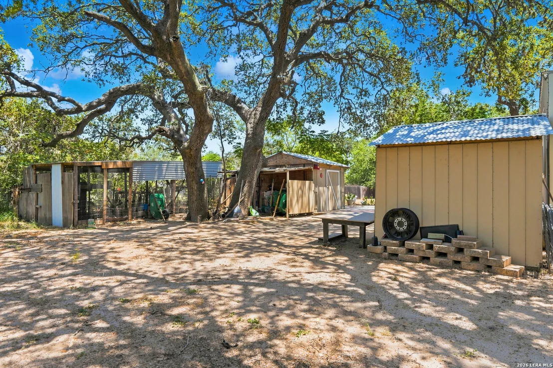 Photo of 735 PARK ST
