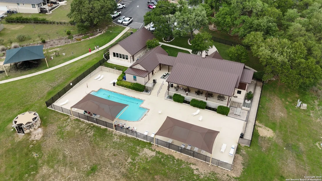 Photo of 725 Winding View