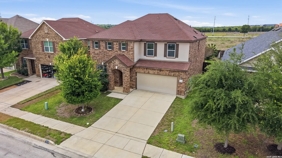 Photo of 318 COLONIAL BLF