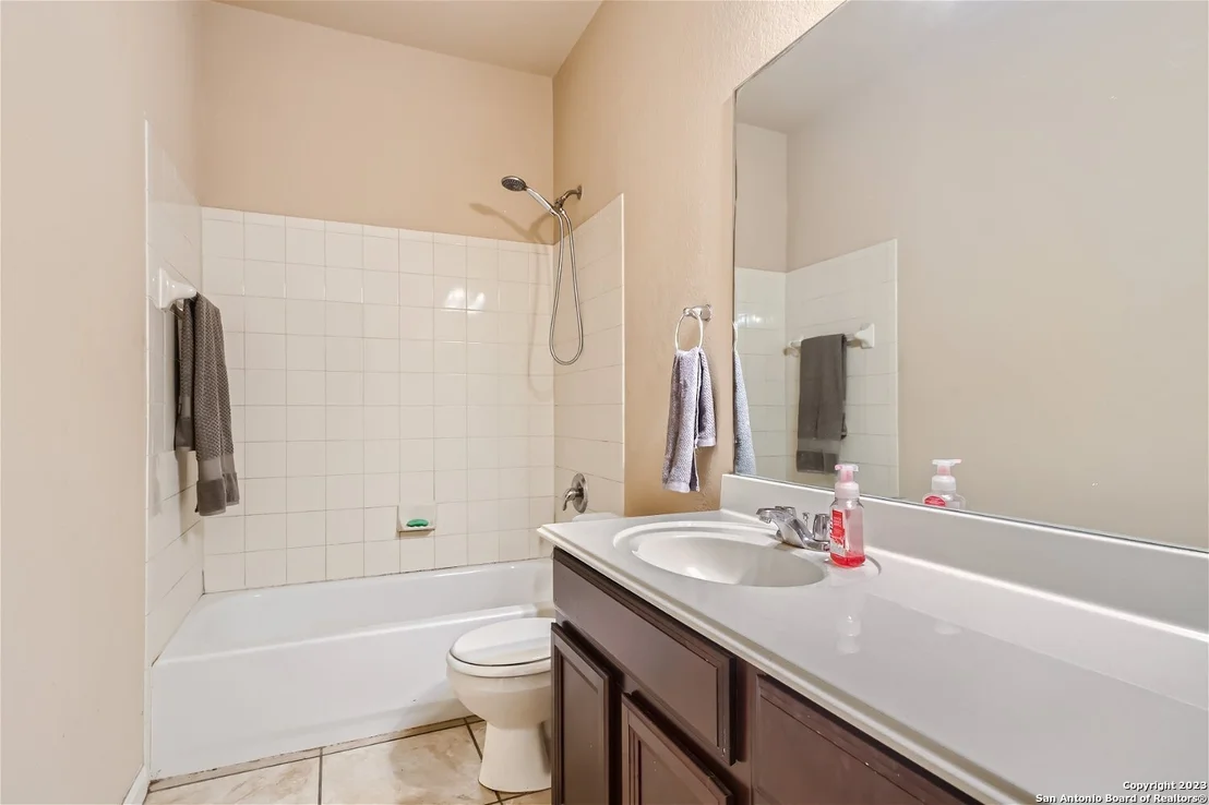 Photo of 1302 Magellan
