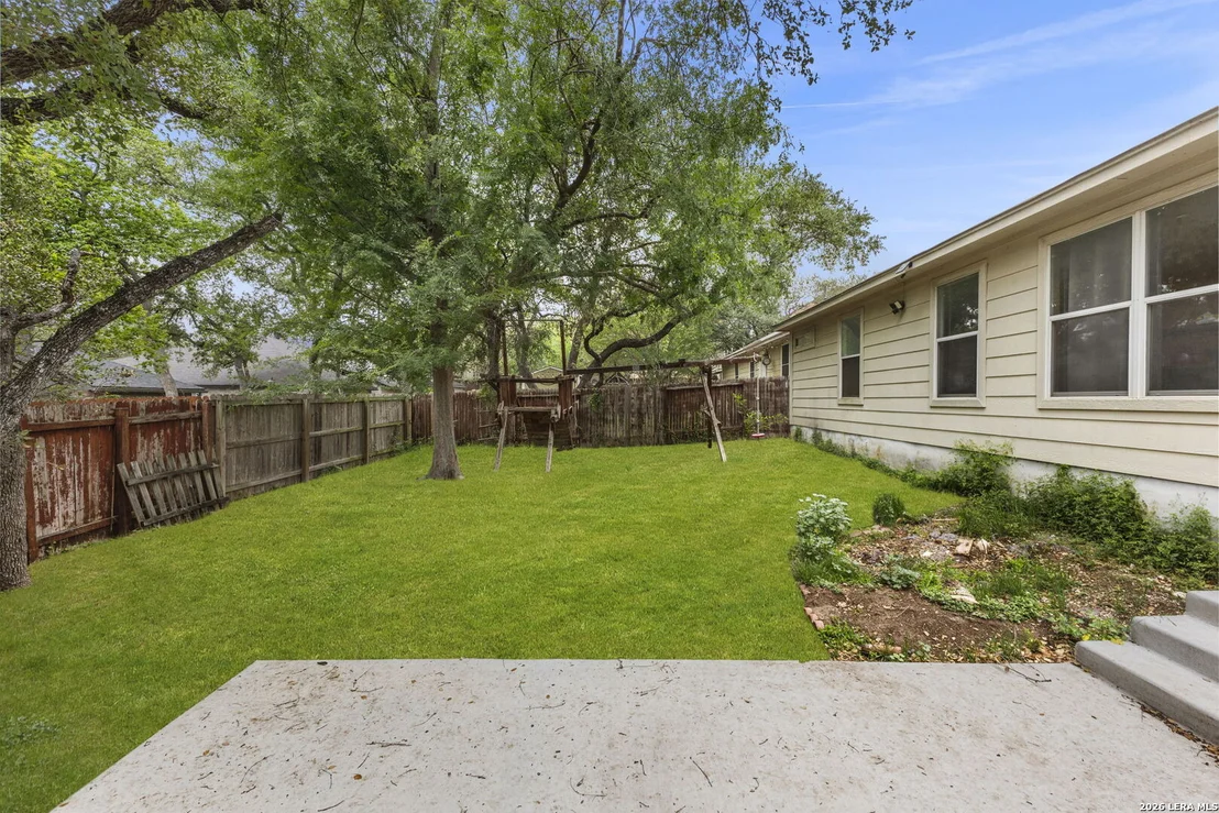 Photo of 1427 Kingsbridge