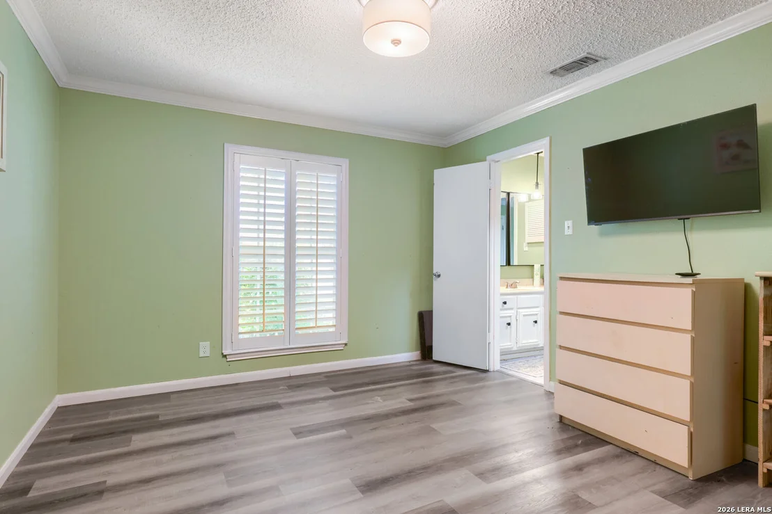 Photo of 3438 FOXBRIAR LN