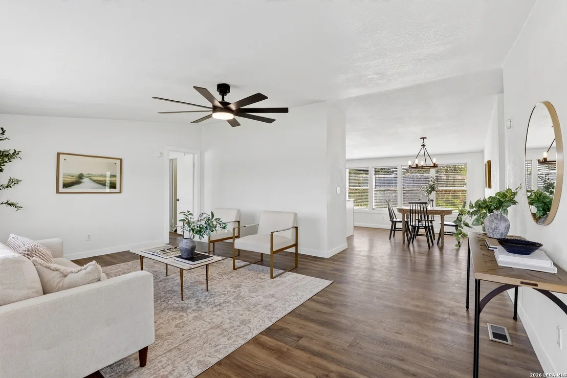 Photo of 1302 Hickory Street