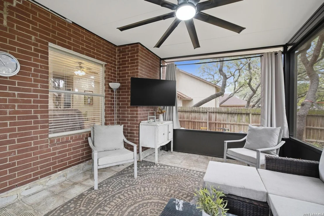 Photo of 9270 Ridge Post