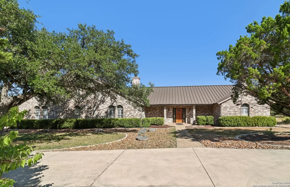 Photo of 2905 Hidden Elm
