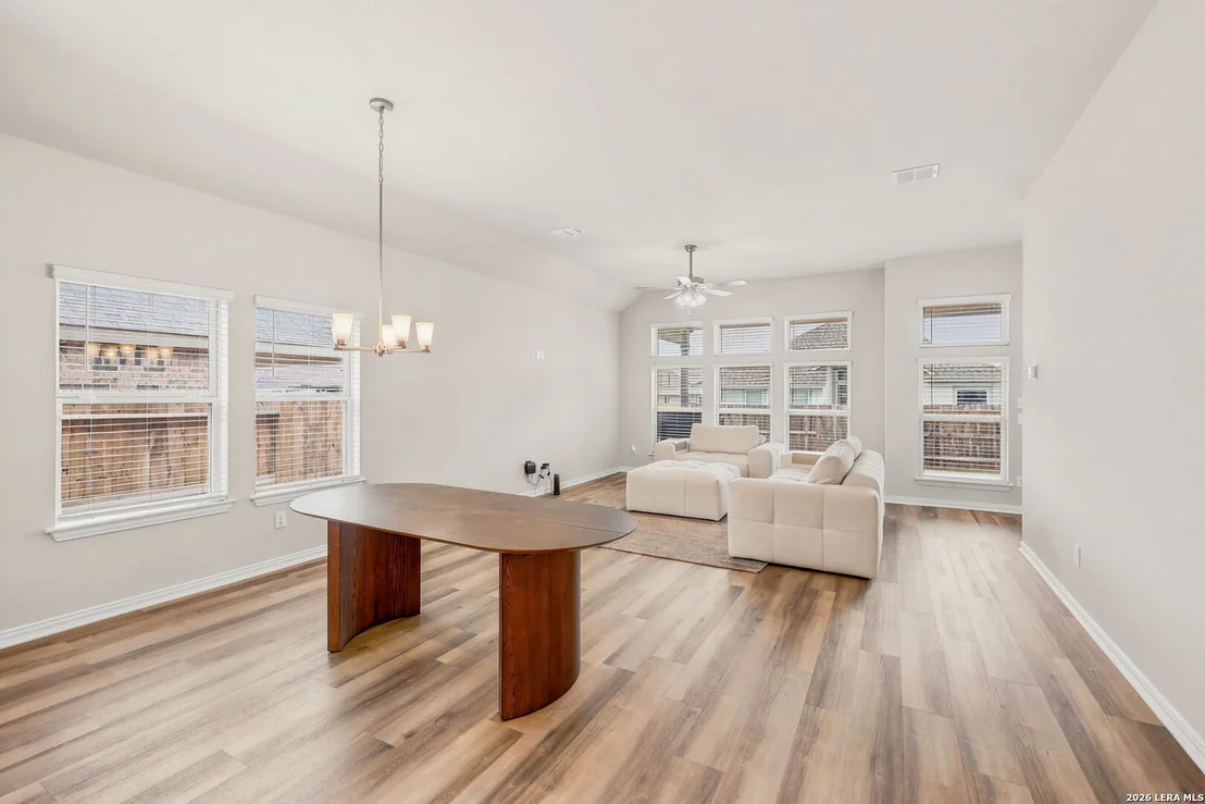 Photo of 1752 Heritage Maples