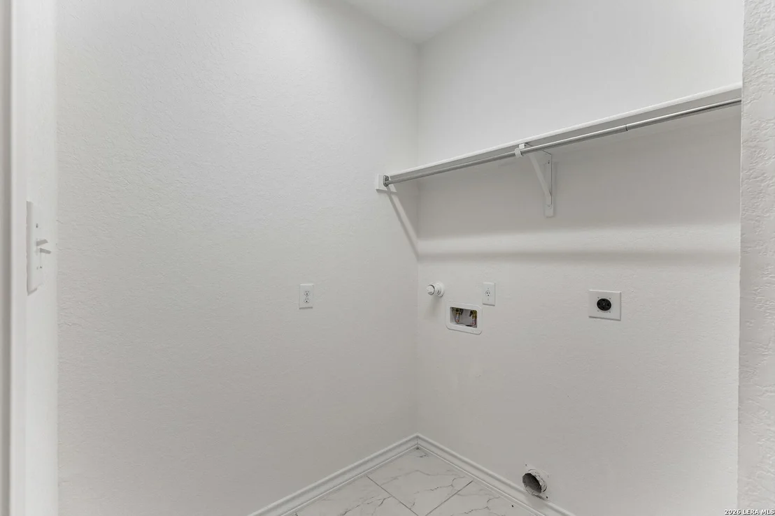 Photo of 121 Cimarron Crk