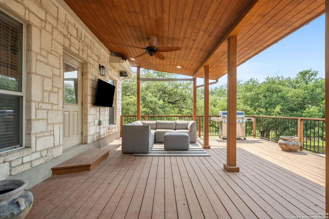 Photo of 102 Kendall View Dr