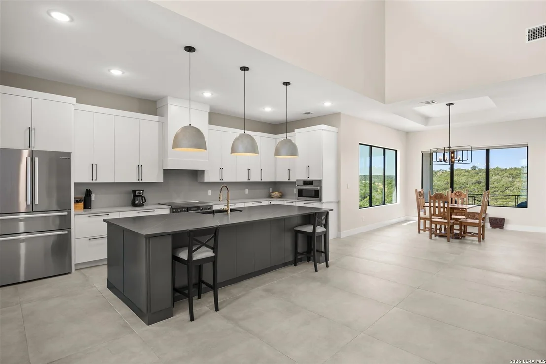Photo of 330 PRESTON TRL