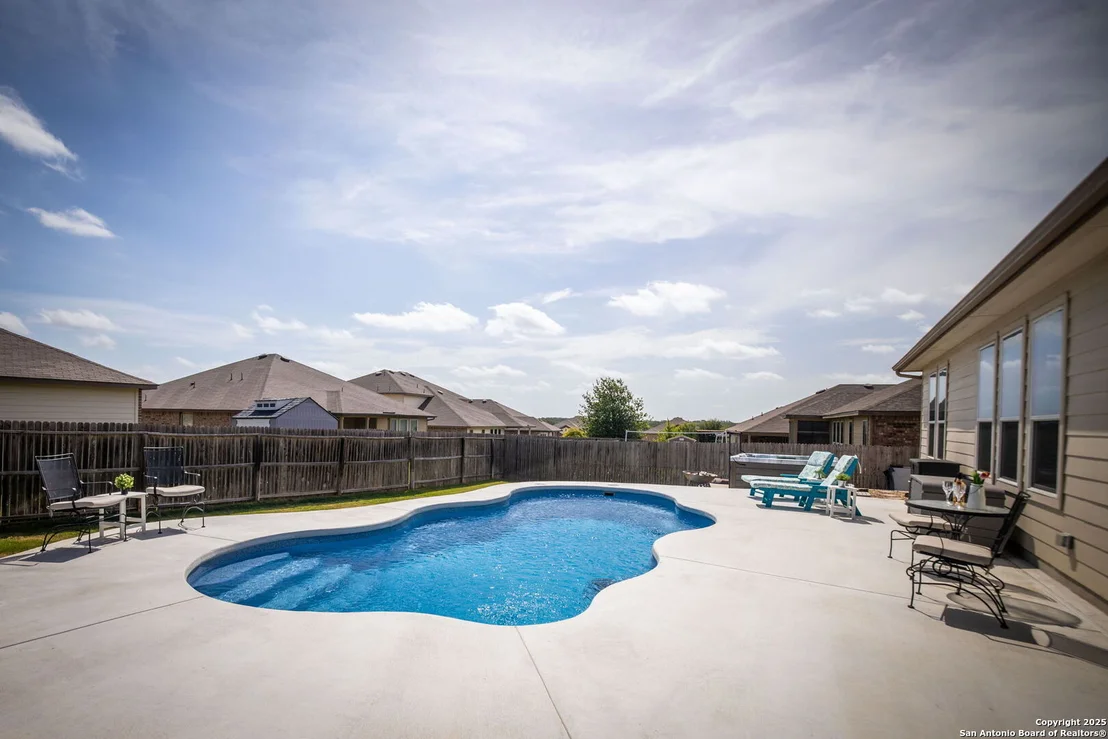 Photo of 124 White Rock