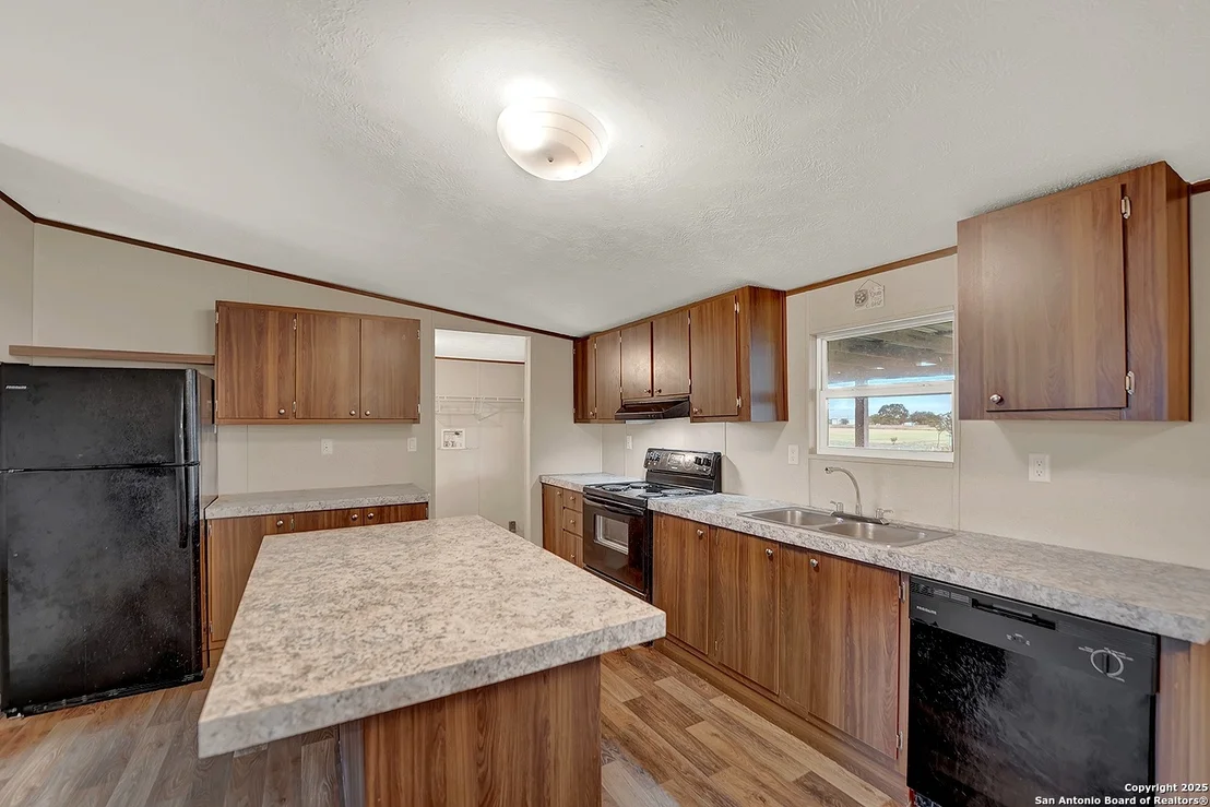 Photo of 1640 WOSNIG RD