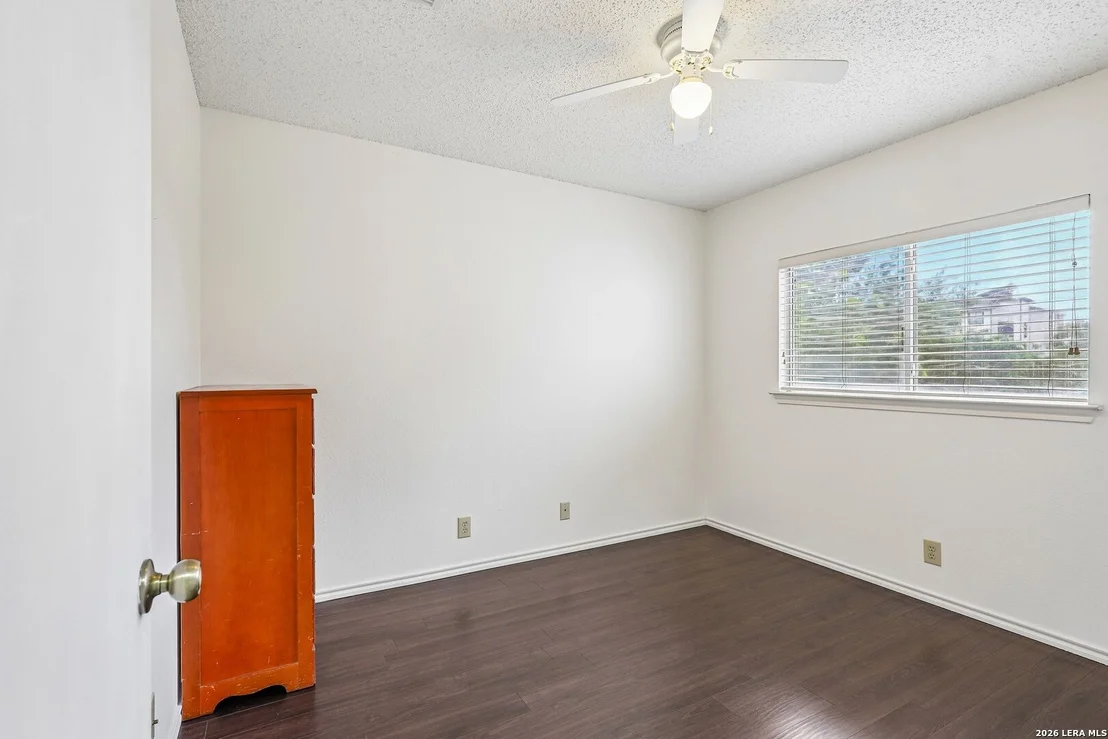 Photo of 8810 Bridgefield