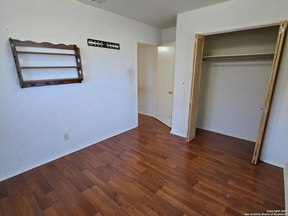 Photo of 4414 First View