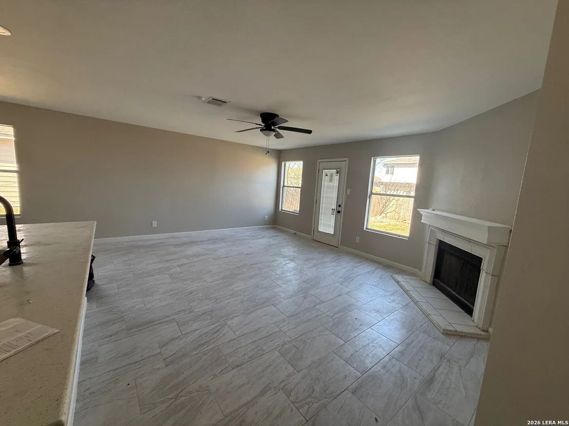 Photo of 117 CREEKSIDE DR