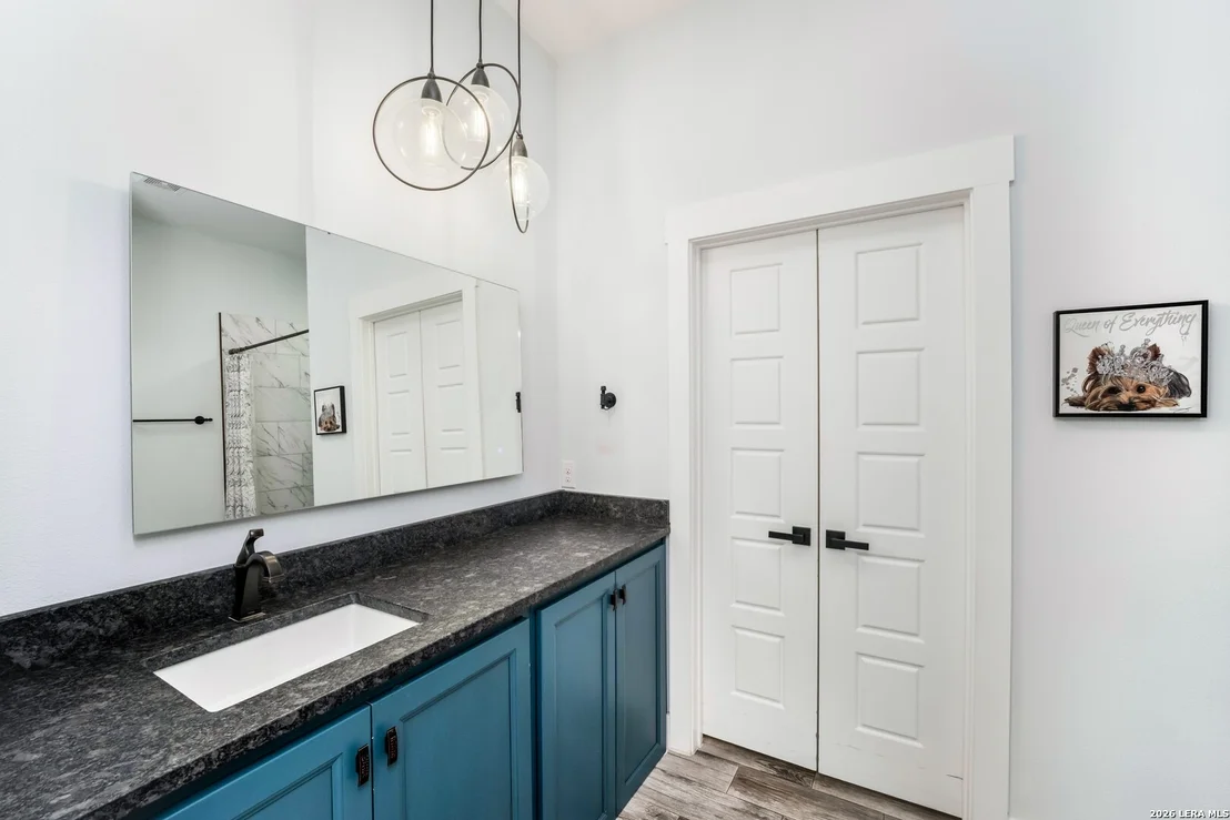 Photo of 452 Wentworth