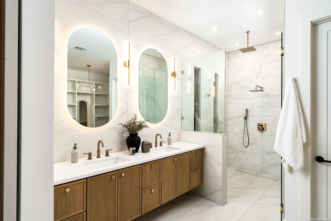 Photo of 16 GRANTHAM GLN
