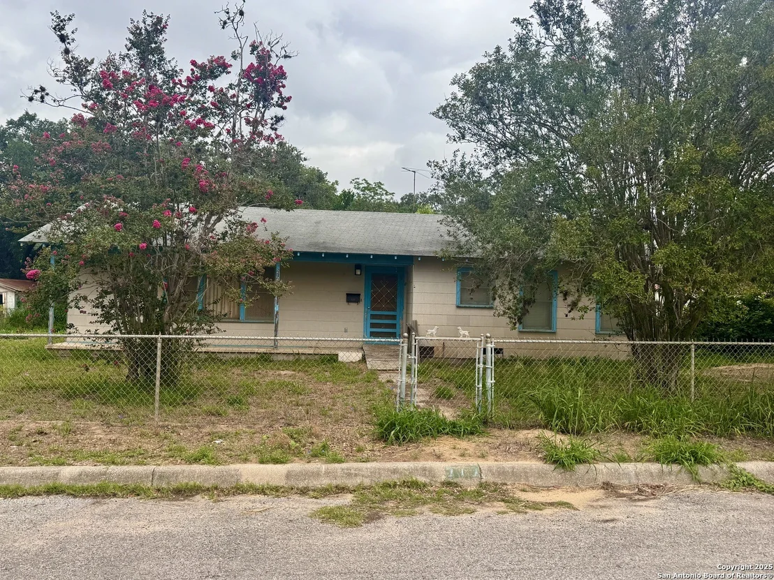 Photo of 212 Patrick