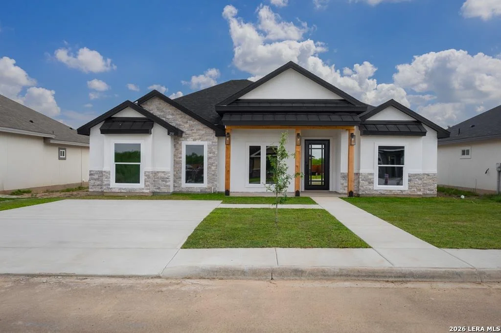Photo of 256 Bayo Drive