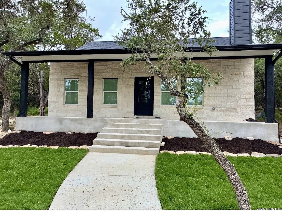 Photo of 197 SPRING MOUNTAIN DR