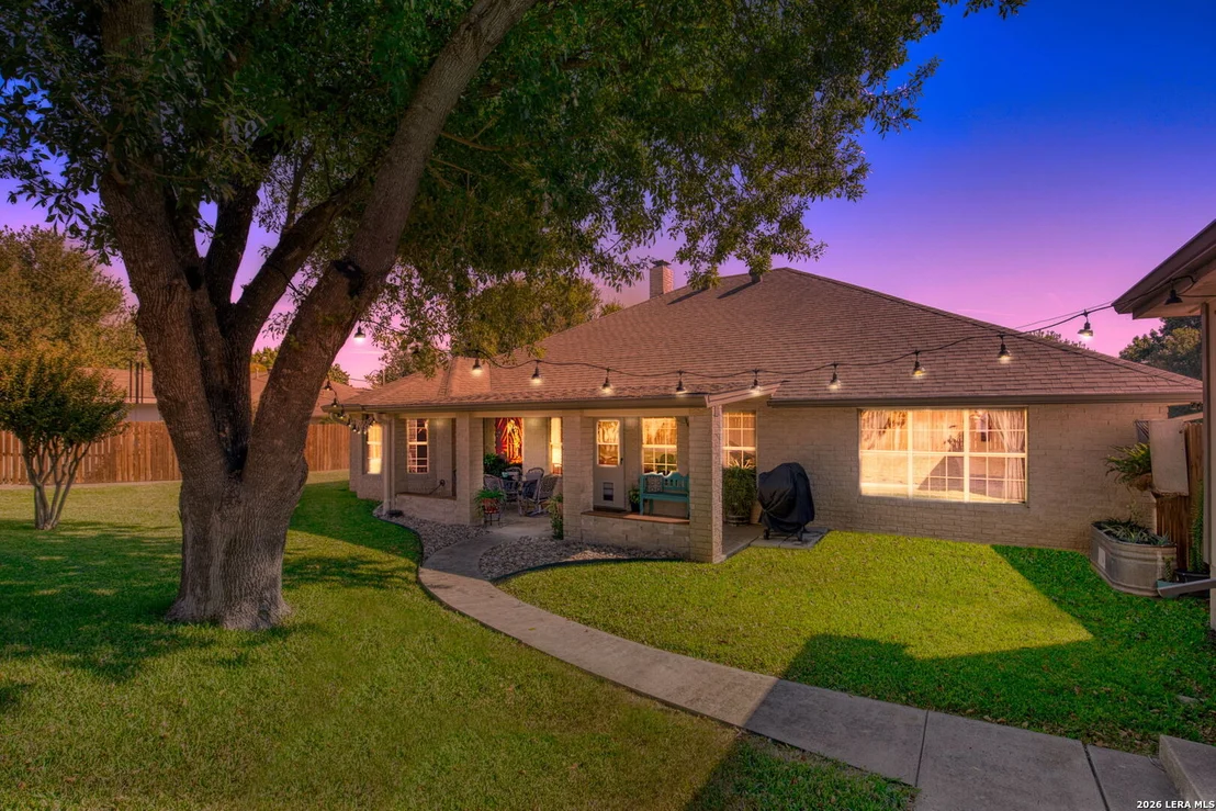 Photo of 205 EDGEWOOD DR