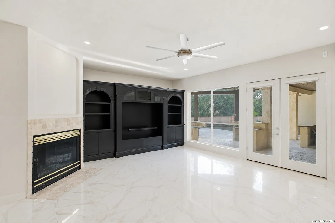 Photo of 9610 Trophy Oaks