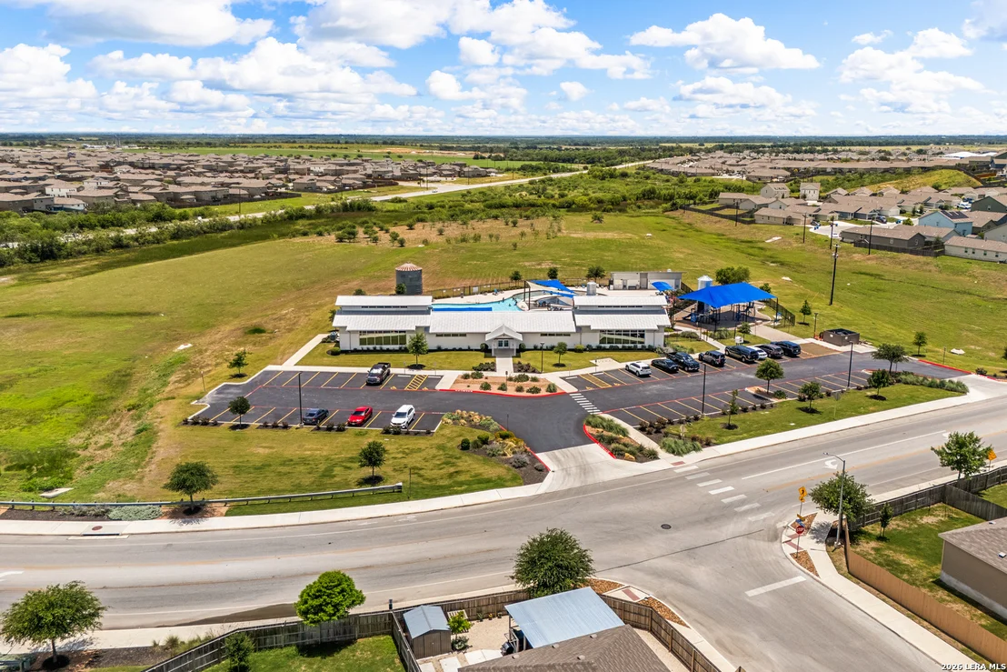 Photo of 14011 Feed Park