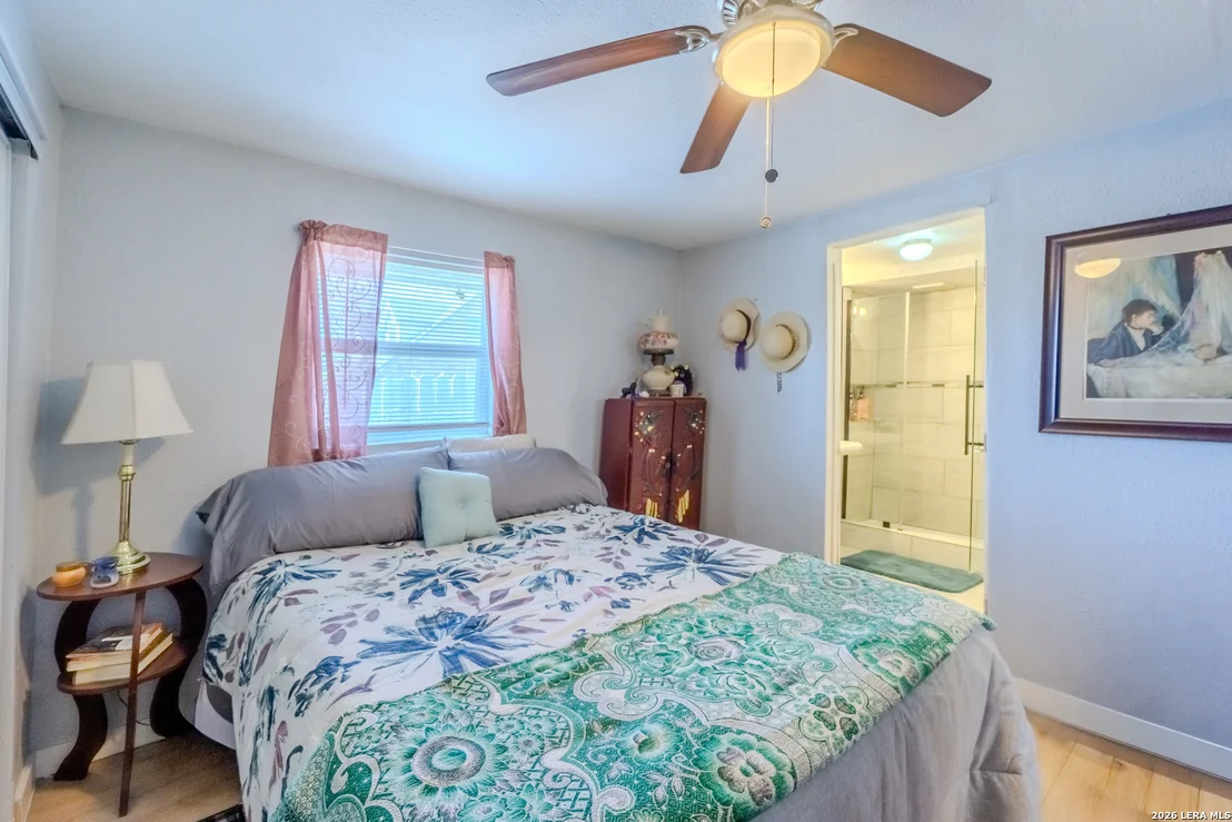 Photo of 1203 Vickers