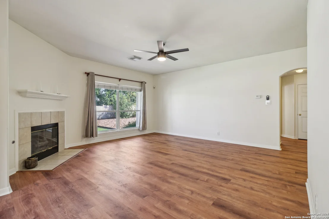 Photo of 1117 Rivertree Dr.