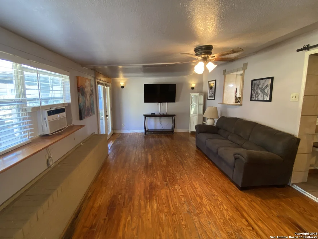 Photo of 119 Laurel Way