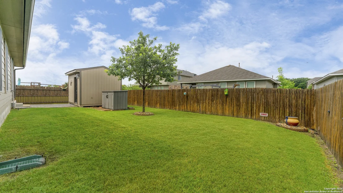 Photo of 307 ESCARPMENT OAK