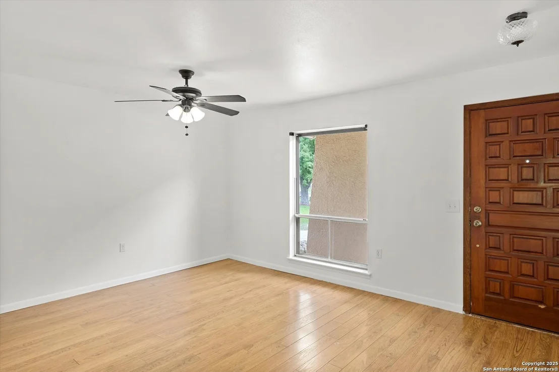Photo of 13203 Centerbrook