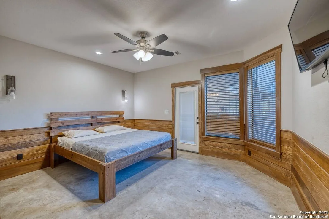 Photo of 1127 Mountain Valley