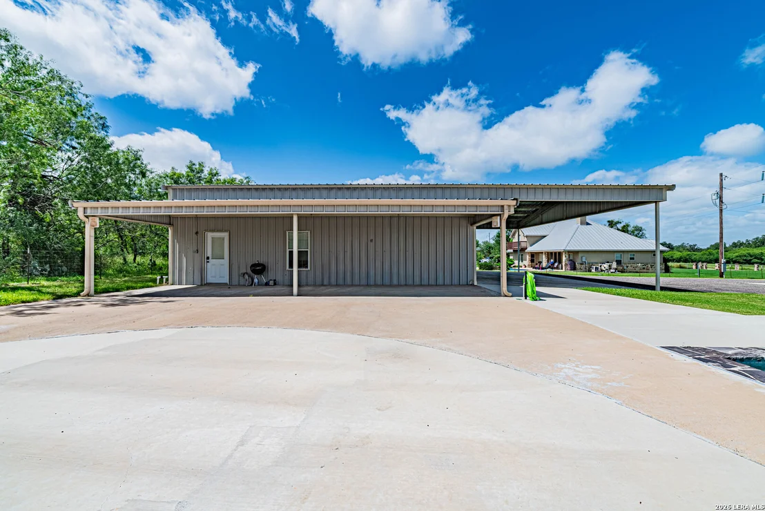 Photo of 731 County Road 356