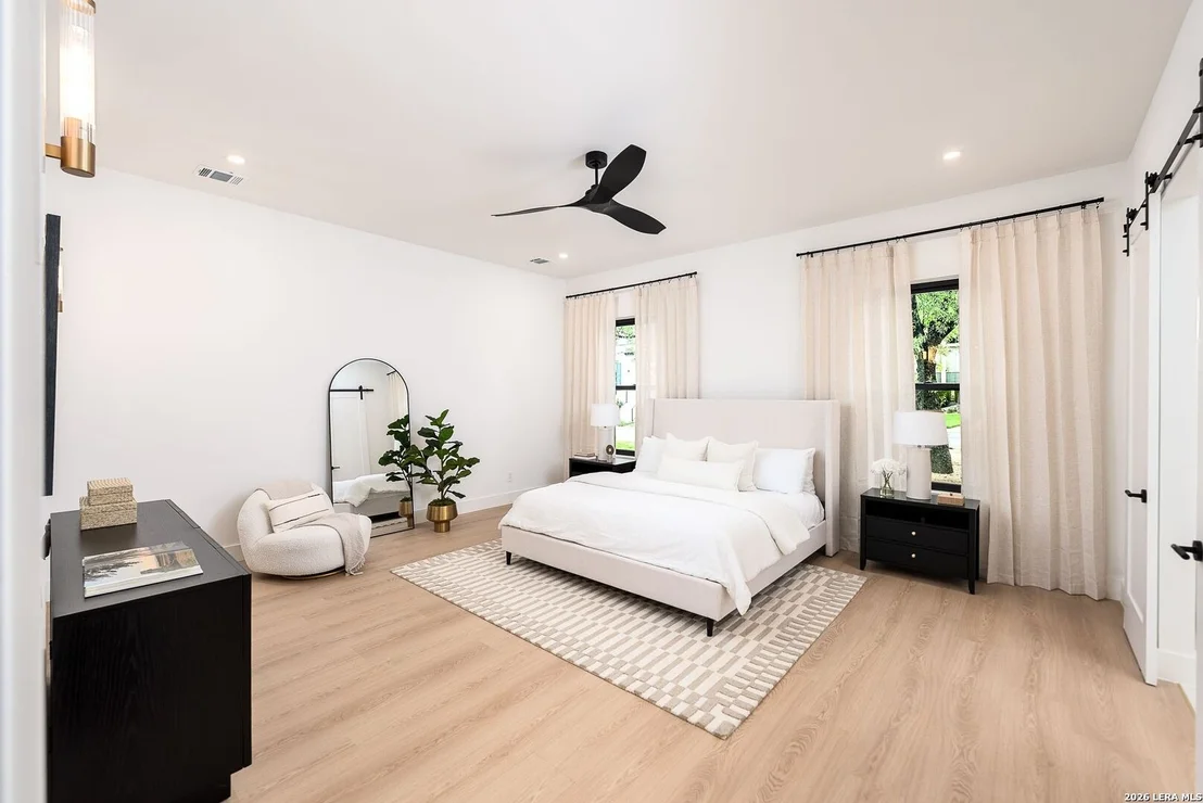 Photo of 16 GRANTHAM GLN
