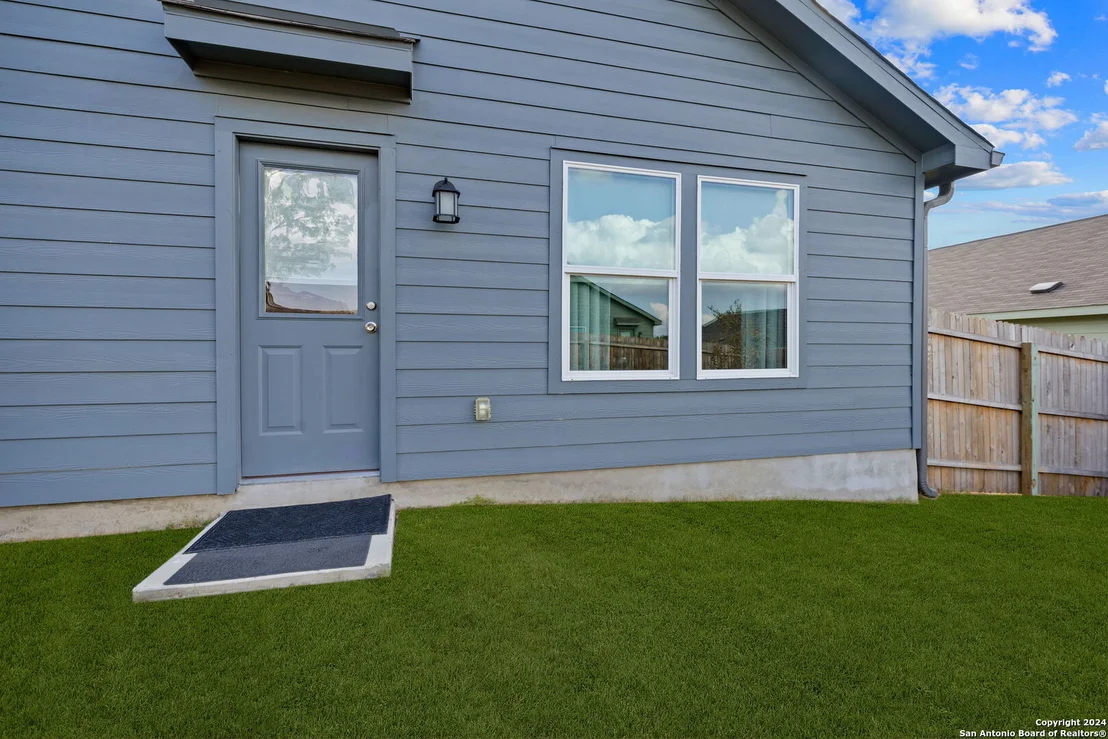 Photo of 5715 Mountain Point