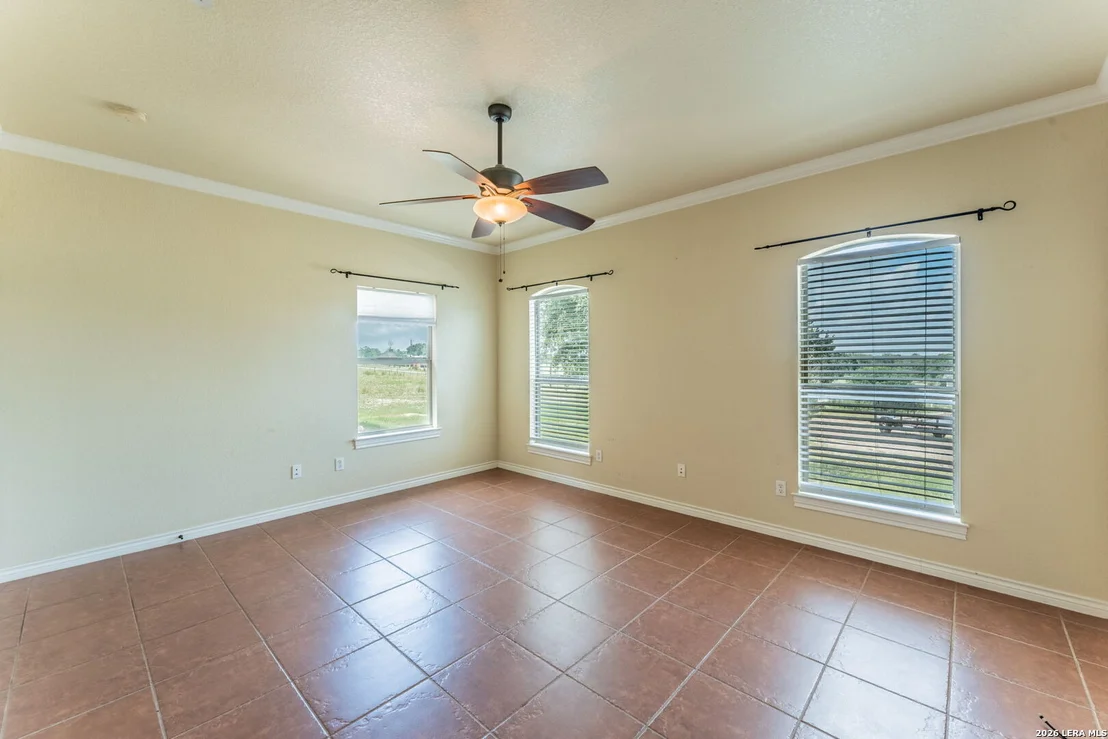 Photo of 810 MOCKINGBIRD LN