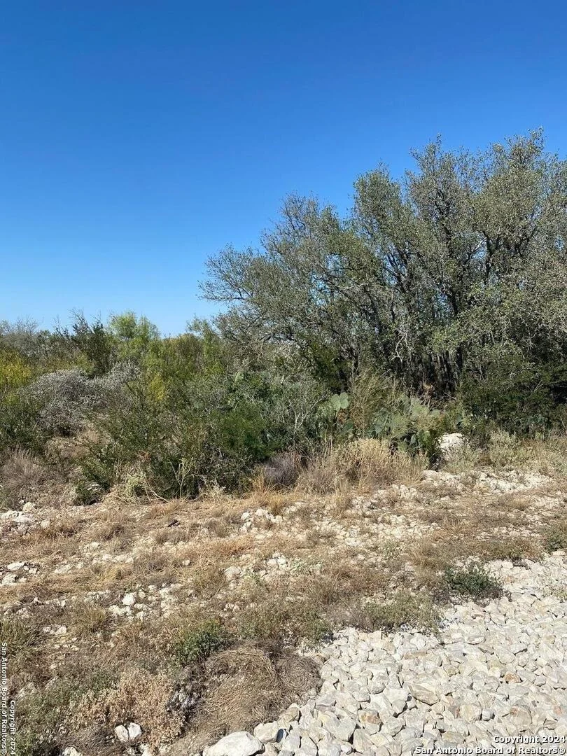 Photo of 249 LEGEND HILLS RD