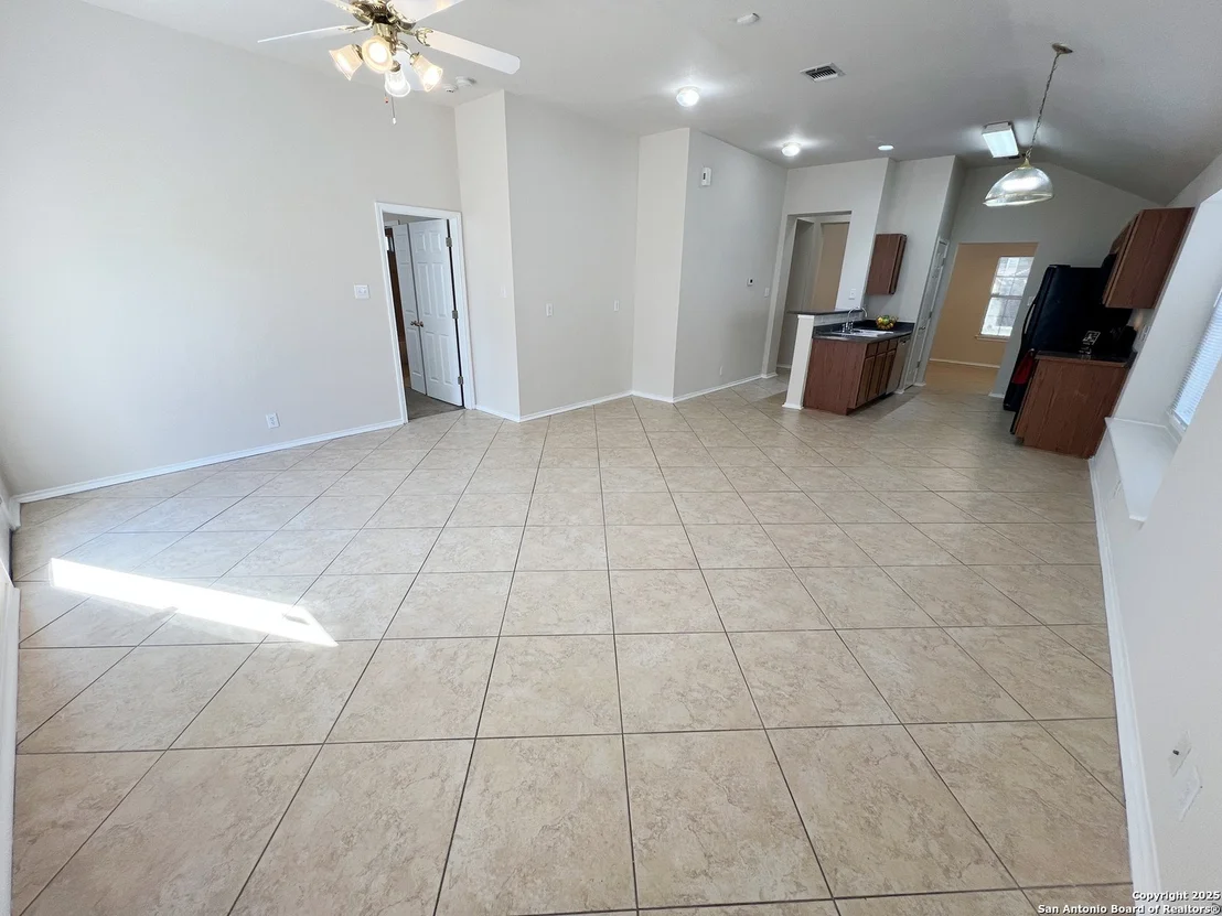 Photo of 7130 Heathers Place