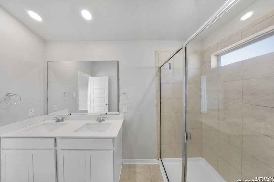 Photo of 752 Clara Park