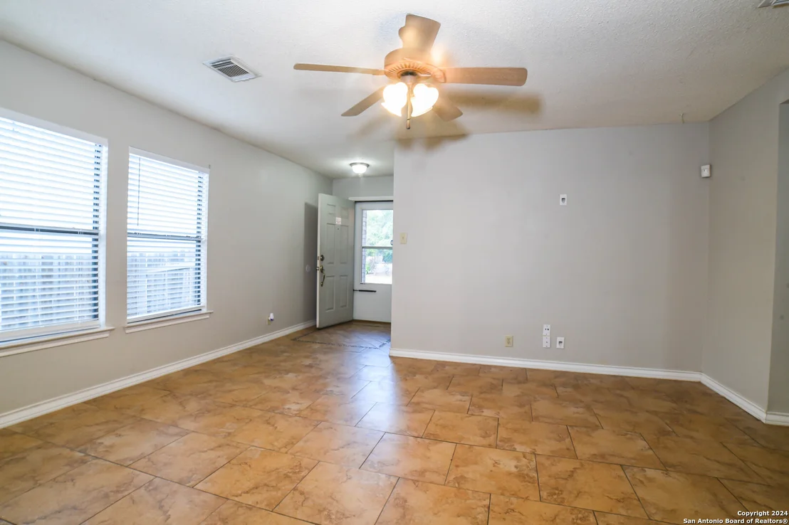 Photo of 10135 SILVER PARK