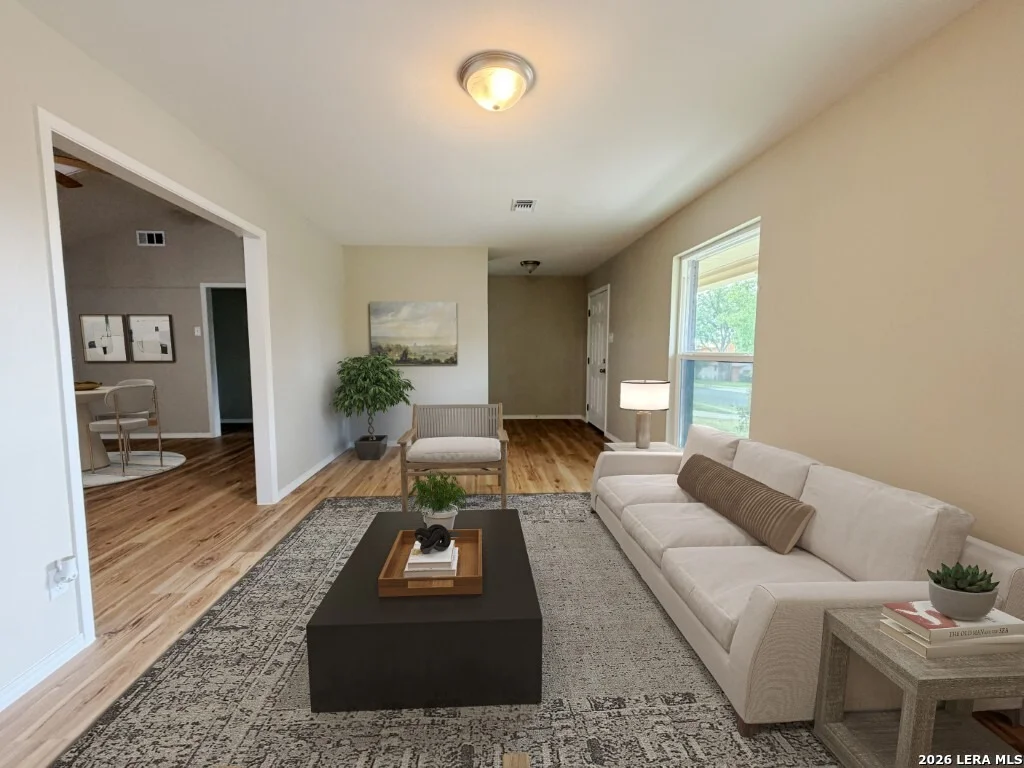 Photo of 707 BOOTH DR