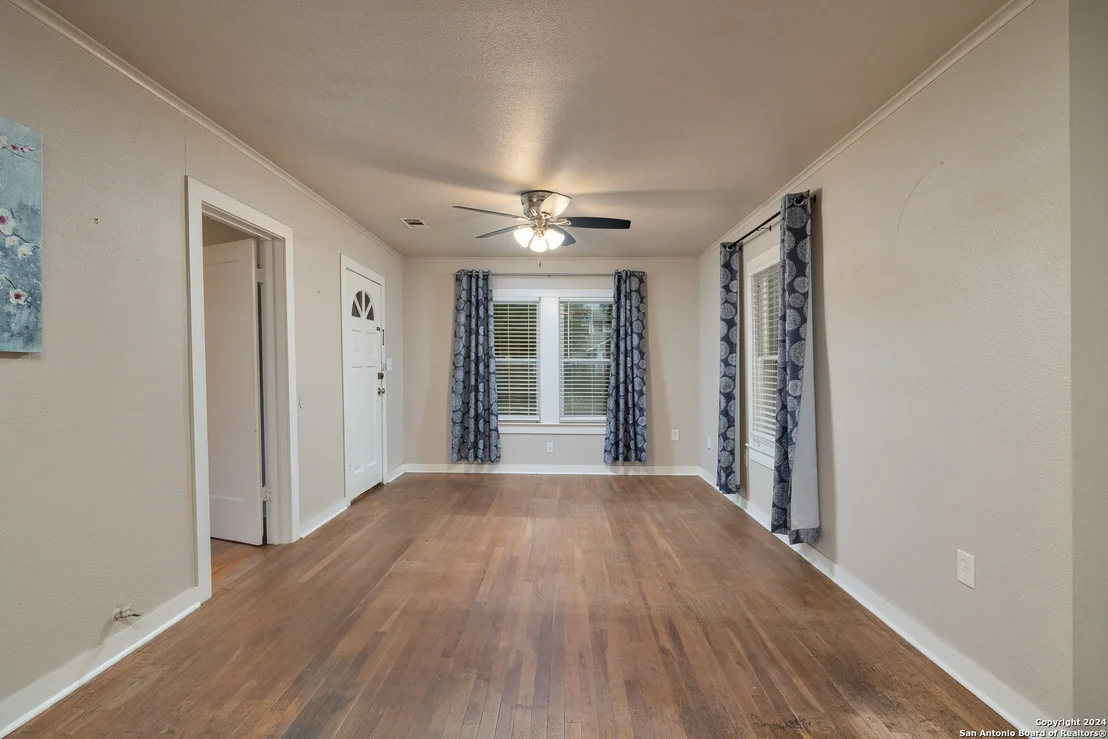 Photo of 810 Elm