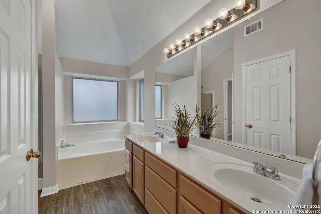 Photo of 461 WALNUT HEIGHTS BLVD