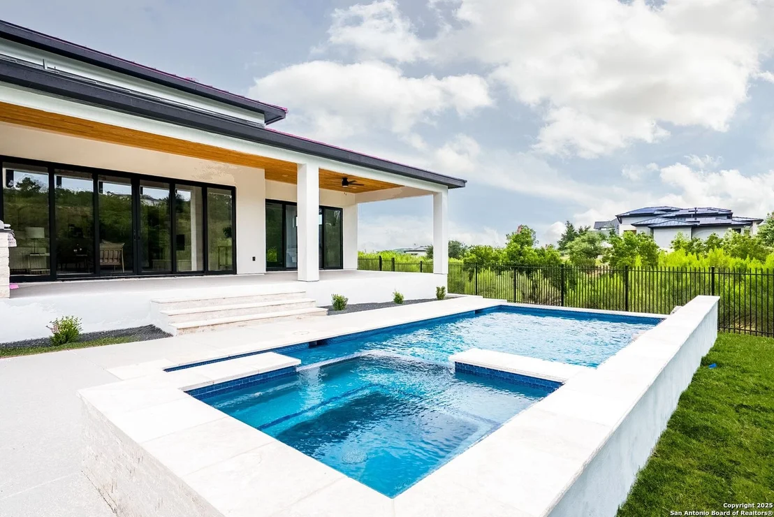 Photo of 10302 Kendall Canyon
