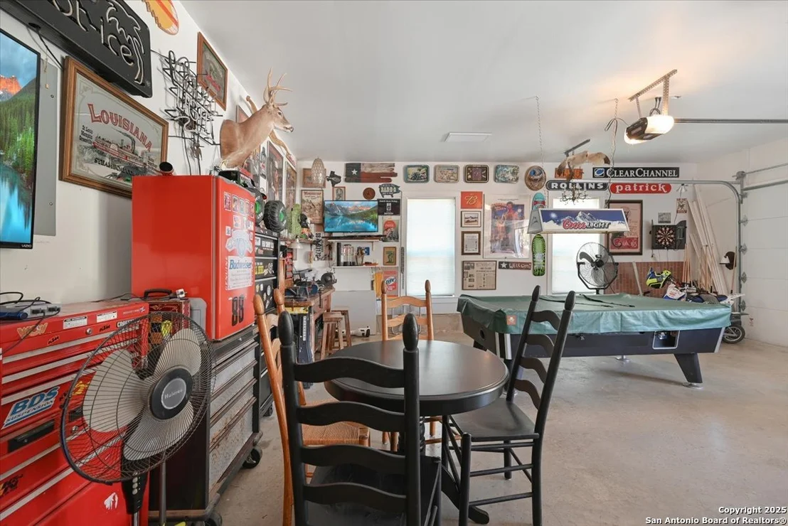 Photo of 6036 Circle Oak